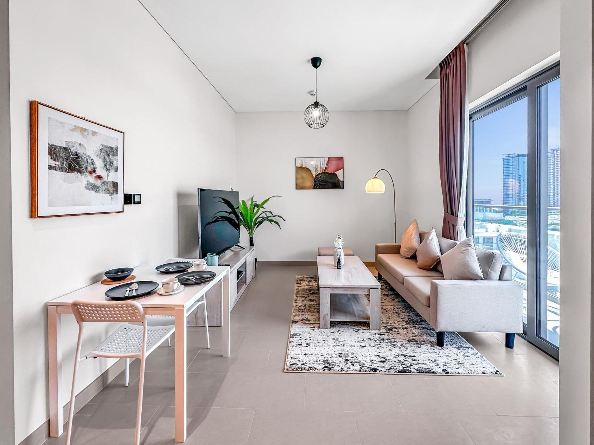 Apartment Easemytrip - Cozy And Elegant 1br With Large Pool And View *
